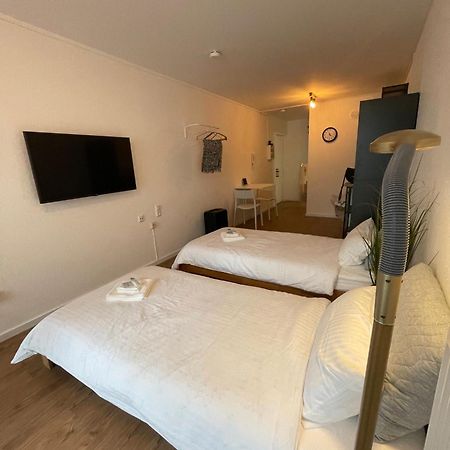 Apartment Mit Kuechenzeile, Stadtnah & Kostenlos Parken Passau Exteriör bild