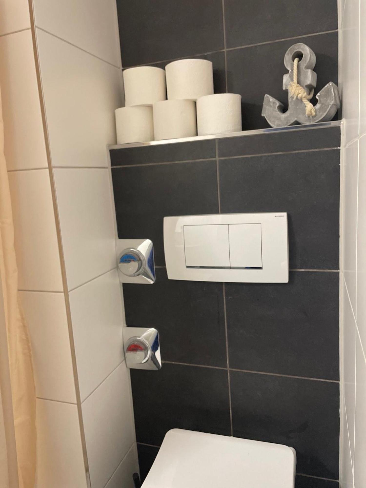 Apartment Mit Kuechenzeile, Stadtnah & Kostenlos Parken Passau Exteriör bild